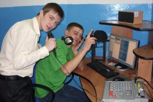 Radio “Info-Junior” was created by a group of young leaders, students at “Gheorghe Asachi” high school from Ungheni.