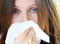 Foto de una mujer con influenza