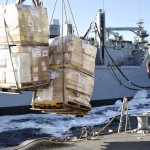 USS Jason Dunham receives stores from USNS Washington Chambers