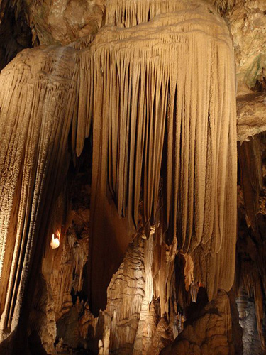 One of the magnificent rock formations in the caverns. This drapery is known as Saracen’s Tent.