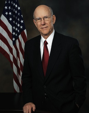 Photo of Senator Pat Roberts