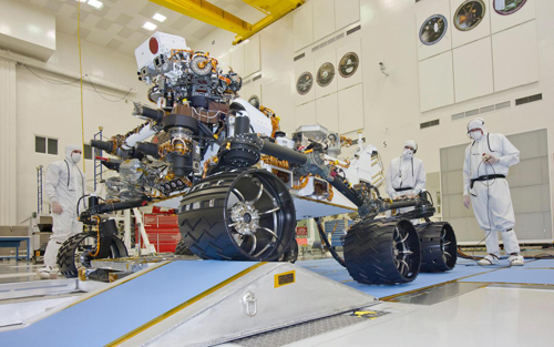 The massive Curiosity rover weighs 1 ton, the largest rover sent to Mars to date. Photo credit: NASA.