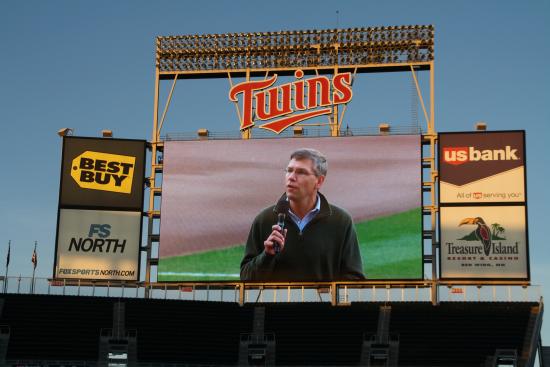 2012 Light The Night Walk at Target Field