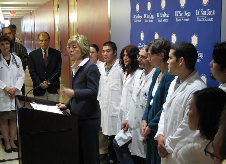 Senator Boxer discusses the importance of ARRA grants for medical research as a way to spur economic growth and find cures for diseases including cancer.