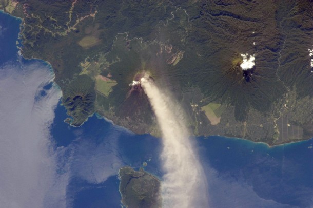 Here's another interesting volcano photo that was taken from the International Space Station.  The huge plume of smoke is from the erupting volcano Ulawan located on the island of New Britain, Papua New Guinea. (Photo: NASA)