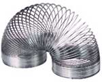 Foto de un Slinky metálico