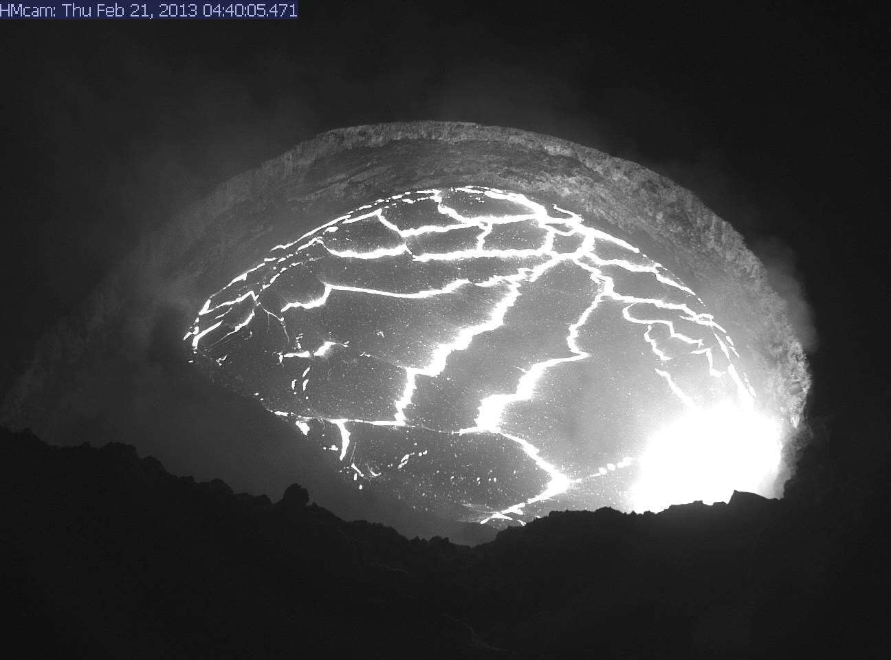 Halema´uma´u Overlook Vent, Kilauea Volcano webcam