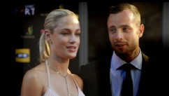 VIDEO: Bloody bat reportedly found in Oscar Pistorius case, agent visits athlete in jail.