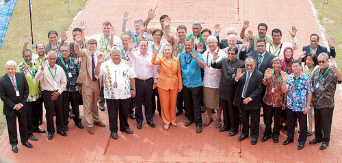 Secretary Clinton and Delegates to the Pacific Islands Forum pose for a family photo at the Cook Islands National Auditorium, August 31, 2012. [State Department photo by Ola Thorsen/ Public Domain]