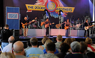 The Doobie Brothers at Walter Reed. Photo: USO