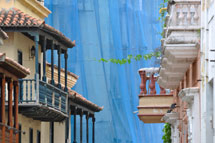 Street scene in Cartagena, Colombia. (© iStock/Kseniya Ragozina)