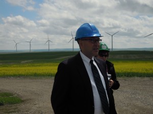 Canola fields and wind turbines at the Magrath wind power project