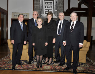 U.S. Ambassador Kathleen Stephens welcomes members of the Presidential delegation for the funeral of former President Kim Dae-Jung led by former Secretary of State Madeleine K. Albright to her residence.