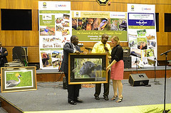  U.S. Mission Uganda Deputy Chief of Mission Virginia Blaser auctions a wildlife framed photo during the launch. 