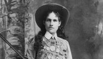 Annie Oakley with gun