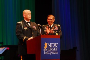 1LT Brian Brennan accepts The New Jersey Hall of Fame’s Unsung Hero award from GEN David H. Petraeus on May 3, 2009 (Photo courtesy of Gary Gellman/NJ Hall of Fame).
