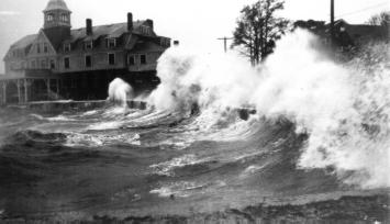 1938 Hurricane at Fisheries Lab 