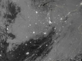 At 1:55 a.m. CST on February 23, the Visible Infrared Imaging Radiometer Suite (VIIRS) on the Suomi NPP satellite captured this nighttime view of a major snowstorm making its way across the United States.