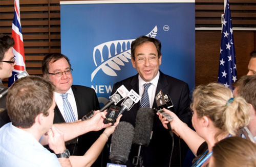 Deputy Secretary of State Tom Nides, and Minister of Foreign Affairs and Trade, Murray McCully at a signing ceremony for climate change adaption agreements between The United States Government, the Secretariat of the Pacific Community, and the Secretariat of the Pacific Regional Environmental Programme.