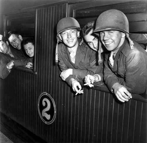 US Marines arriving at Wellington, 1942.