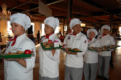 Chicago high school student chefs-in-training compete to create the healthiest, tastiest school meals at the fourth annual Cooking Up Change event held on November 4th. 