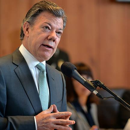 Photo: ÚLTIMA HORA

El Gobierno de #Colombia y las #FARC logran acuerdo parcial sobre participación política
Foto: Uan Pablo Bello / AFP

LEER MÁS: http://es.rt.com/sLr