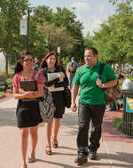 UNT students on campus