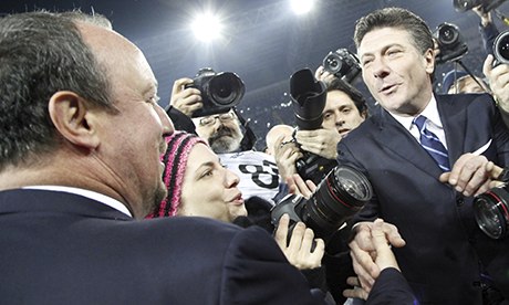 Rafael Benitez shakes hands with Walter Mazzarri