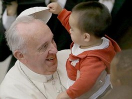 Popes Cutest Moments With Kids