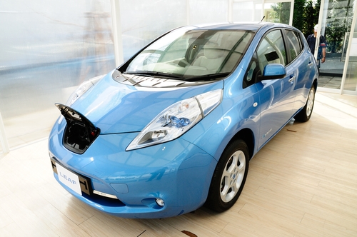 nissan leaf technological revolutions