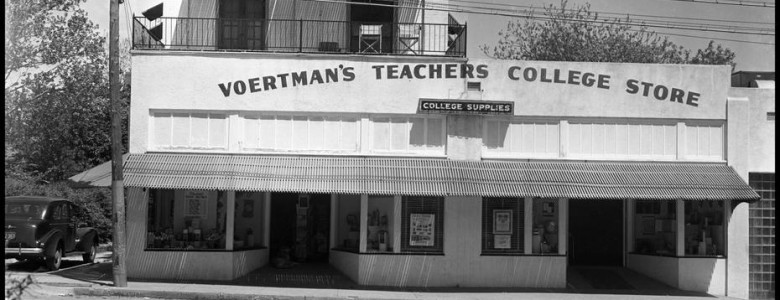 UNTA_U0458-101-921-01 The exterior of Voertman’s Teacher’s College store, 1942.