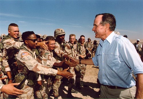 Bush greets Trooops