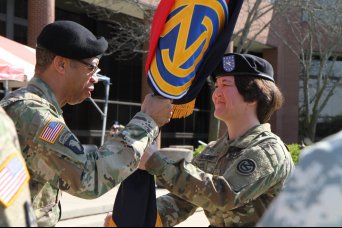 102nd Training Division welcomes new command team, bids farewell to former