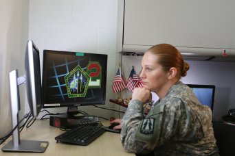 Soldier gains critical cyber career skills in the Army Reserve