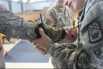 Tennessee Army National Guard trains new combat lifesavers in Bulgaria