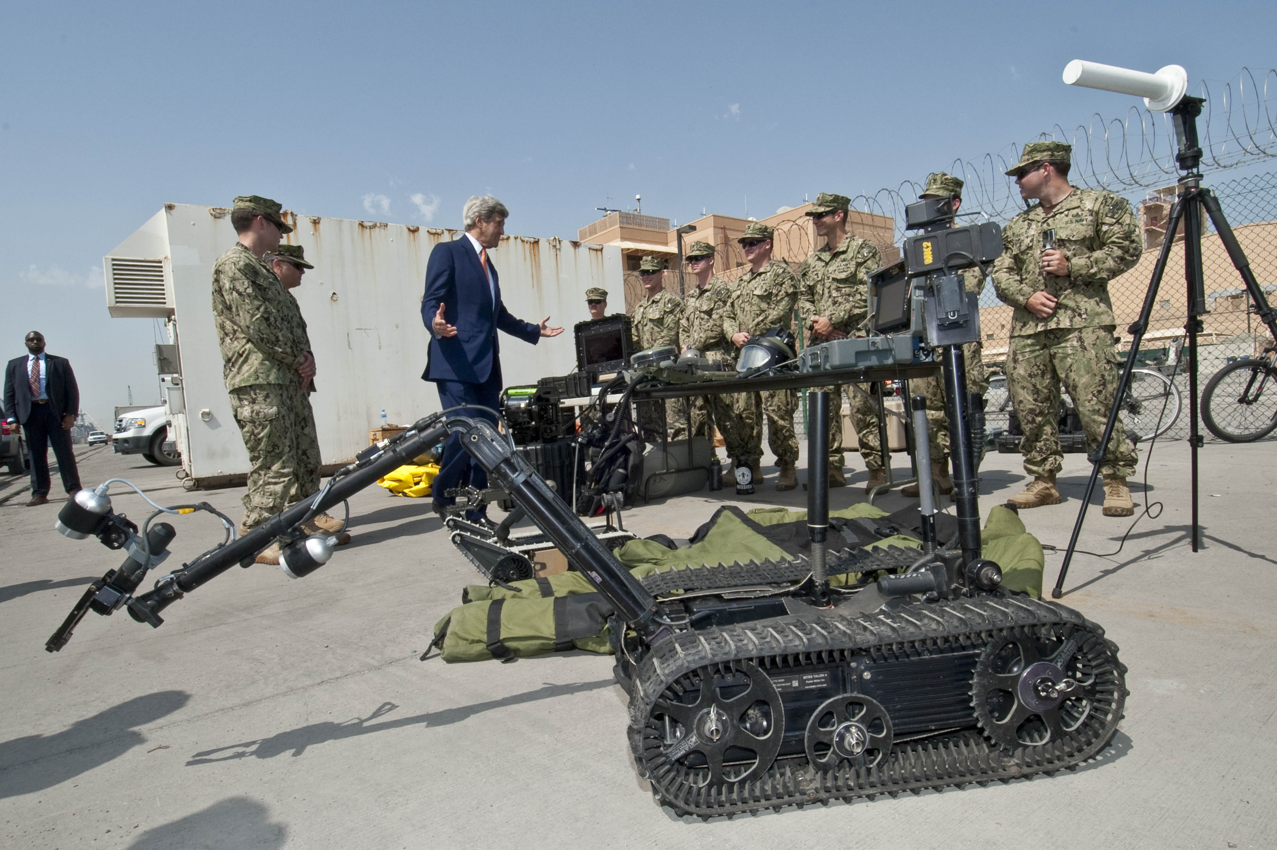160407-N-GC639-136 
MANAMA, Bahrain (April 07, 2016)  U.S. Secretary of State John Kerry speaks with Sailors assigned to Task Force 56 about explosive ordnance equipment at Naval Support Activity Bahrain. The secretary visited Sailors of the U.S. 5th Fleet as part of his current travel to the region. (U.S. Navy photo by Mass Communication Specialist 2nd Class Ryan D. McLearnon/Released)