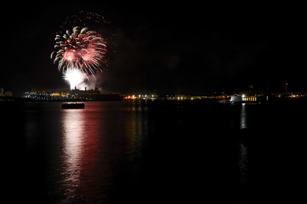 160704-N-GI544-003 JOINT BASE PEARL HARBOR-HICKAM (July 4, 2016) Joint Base Pearl Harbor-Hickam presented a 4th of July fireworks display to celebrate the United States Independence Day during RIMPAC 2016. (U.S. Navy Photo By Mass Communication Specialist 2nd Class Laurie Dexter/RELEASED)