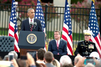 Obama, Pentagon leaders honor 9/11 victims at remembrance ceremony