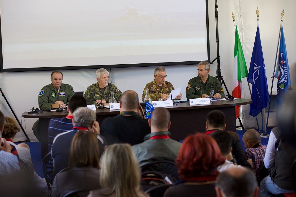 Joint press conference with (left to right) General Philip Breedlove (Supreme Allied Commander Europe), General Petr Pavel (Chairman of the NATO Military Committee), General Claudio Graziano (Chief of Defense, Italy) and General Denis Mercier (Supreme Allied Commander Transformation). Photo NATO 