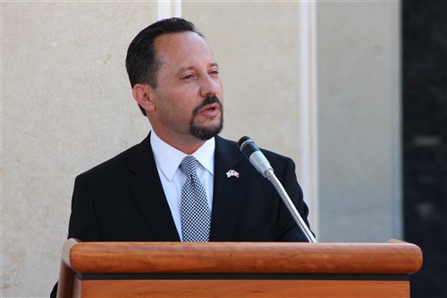 U.S. Amb. to Tunisia Daniel Rubenstein delivers remarks during a wreath laying ceremony conducted at the North Africa American Cemetery and Memorial in Carthage, Tunisia, May 30, 2016. (U.S. Africa Command photo by Samantha Reho/Released)  