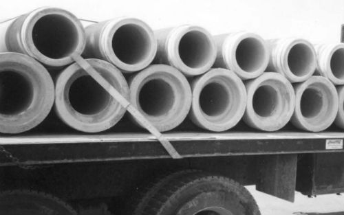 Picture of concrete pipe loaded crosswide cargo