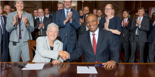 Picture of Secretary Foxx with Administrator McCarthy