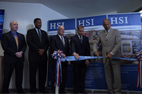 Secretary Johnson officially unveils the renovated the ICE Homeland Security Investigations (HSI) Forensic Laboratory.