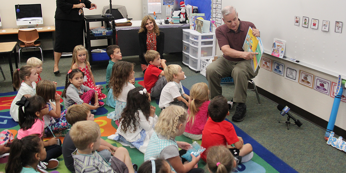 Governor Dayton visits Probstfield Elementary School in Moorhead