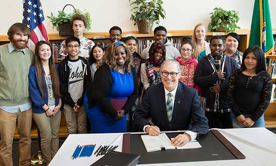 Gov. Inslee signs bill to close opportunity gap at Aki Kurose school in Seattle