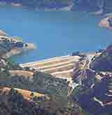 Image of dam in California