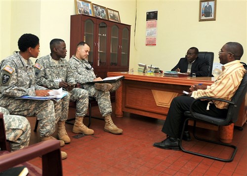 KINSHASA, Democratic Republic of Congo - Lieutenant Colonel Todd Johnston, MEDFLAG 10 task force commander, meets with Colonel Gilbert Kabanda, Armed Forces of the Democratic Republic of Congo surgeon general, September 3, 2010 in Kinshasa, Democratic Republic of Congo. (U.S. Army Africa photo)