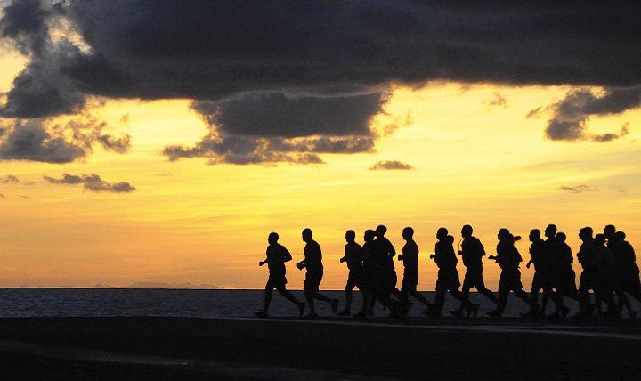 Most studies look at compression socks during running. Compression garments have been shown to help blood flow to working muscles during exercise, but that necessarily doesn’t translate to better performance. (U.S. Navy photo)