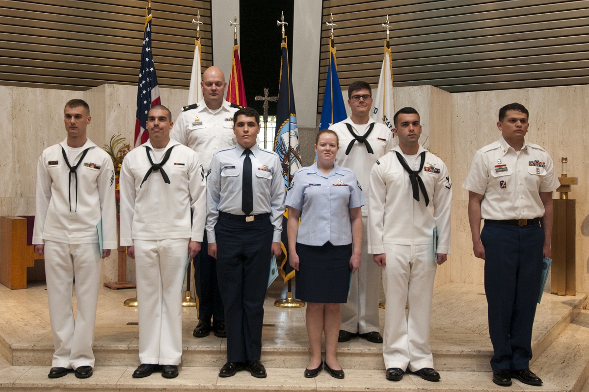 PENSACOLA, Fla. (Sept. 22, 2016) Graduates of the Joint Cyber Analysis Course at Information Warfare Training Command Corry Station pose for a photo during a graduation ceremony held at Naval Air Station Pensacola Corry Station. Information Warfare Training Command Corry Station, as part of CIWT, provides a continuum of training to Navy and joint service personnel that prepares them to conduct information warfare across the full spectrum of military operations. U.S. Navy photo by Mass Communication Specialist 3rd Class Taylor L. Jackson/Released 

