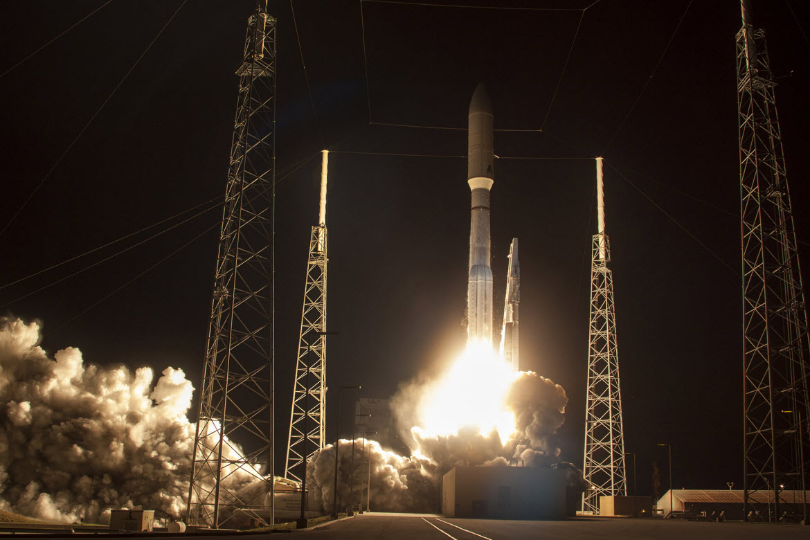 CAPE CANAVERAL AIR FORCE STATION, Fla., (Jan. 20, 2015) A United Launch Alliance (ULA) Atlas V rocket carrying the third Mobile User Objective System satellite for the U.S. Navy lifts off Tuesday, Jan. 20, 2015 from Space Launch Complex-41 at 8:04 p.m. EST. U.S. Navy photo courtesy of United Launch Alliance.